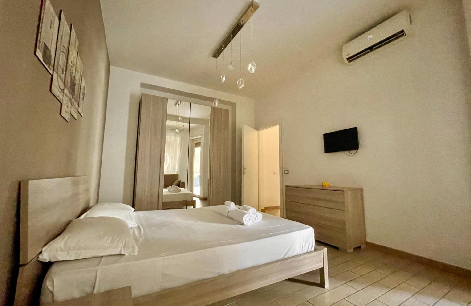 Domus Laterani By Jfm - Comfortable Apartment Big Terrace Colosseo روما المظهر الخارجي الصورة